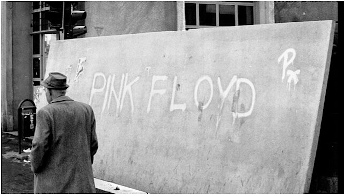 A Os De The Wall De Pink Floyd Seguimos Anestesiados Tortuga